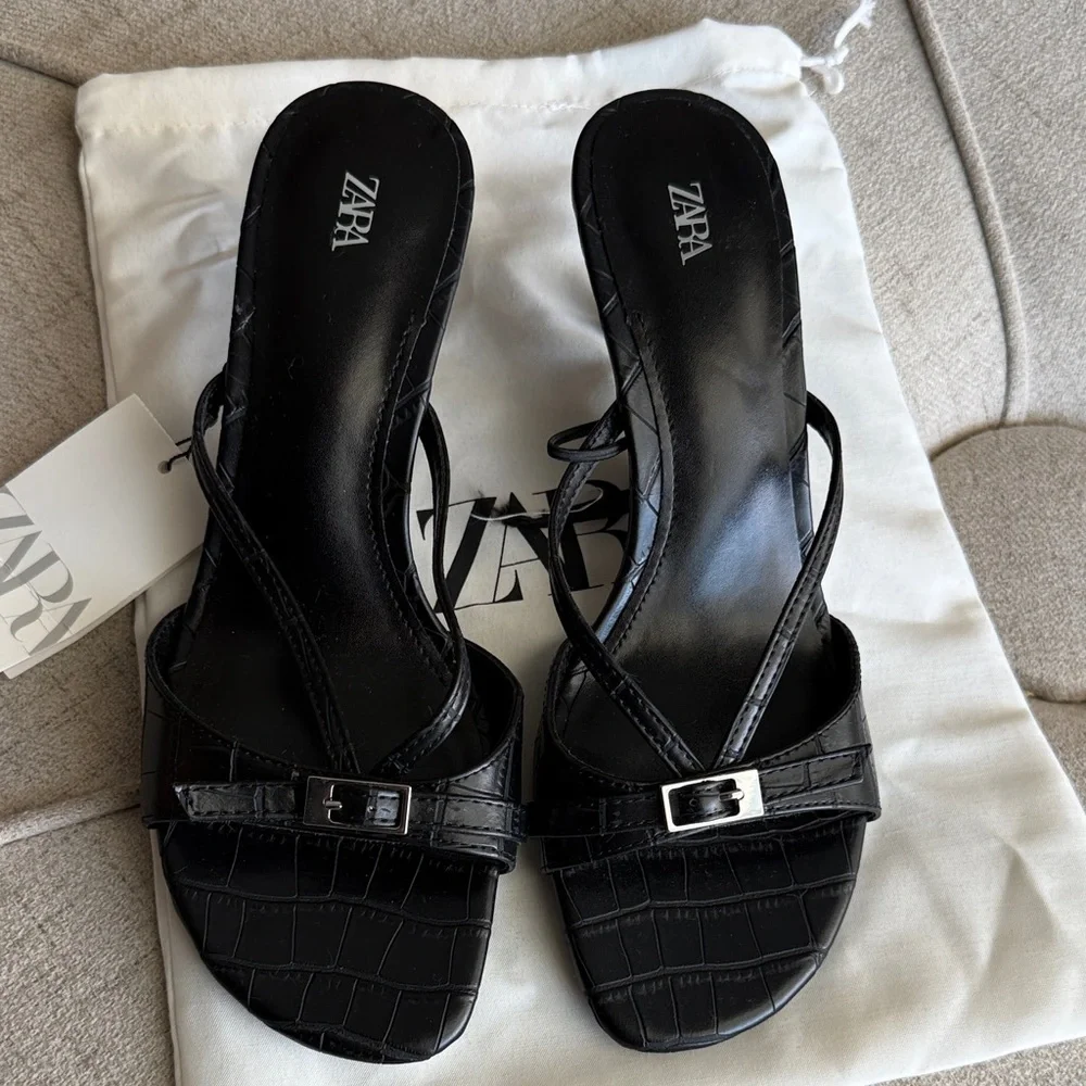 Zara stylish strappy
